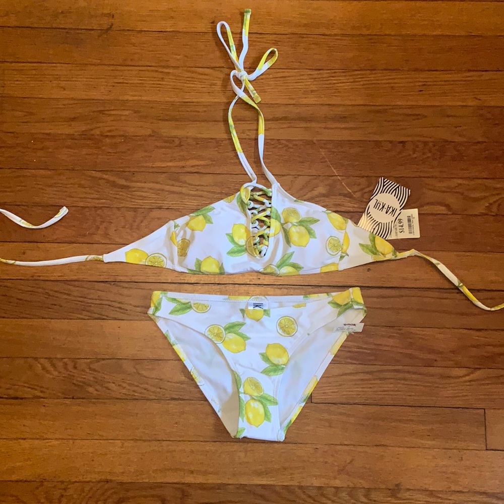 Lemon print bikini